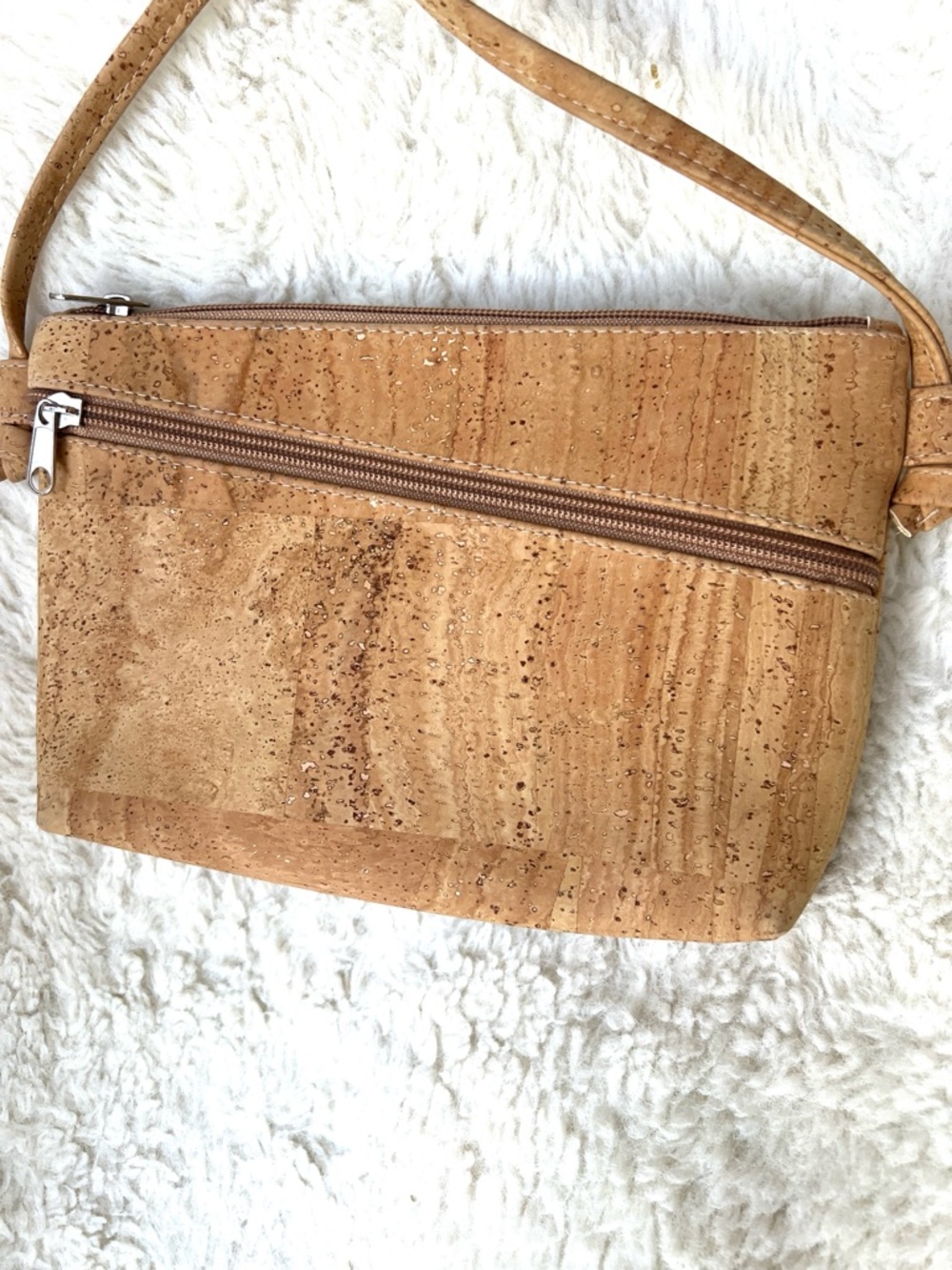 Vegan Sustainable Cork Crossbody Shoulder Bag Purse - Picture 2 of 5